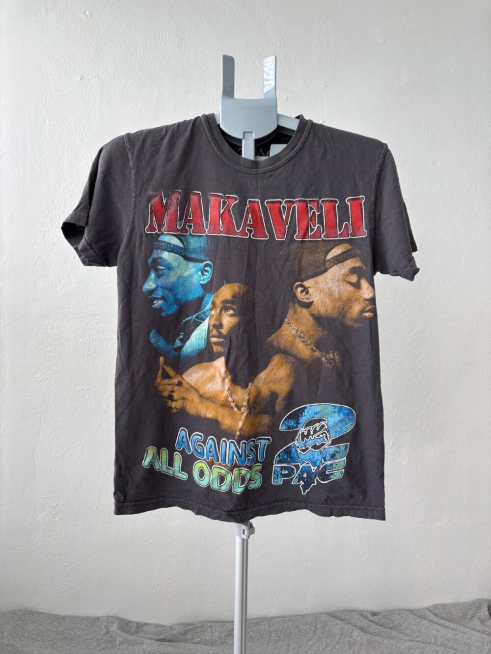 2Pac Makaveli Against All Odds Graphic Rap Tee Mens S Black Faded Streetwear